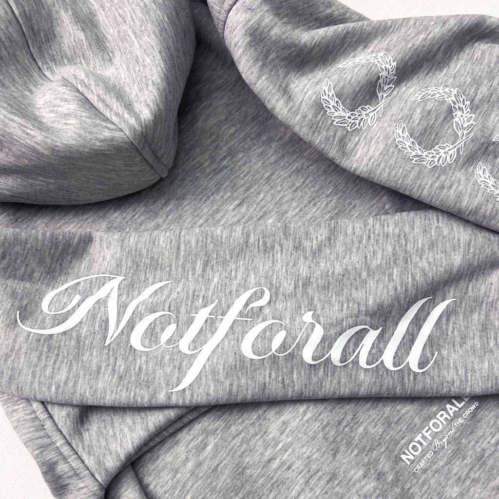 CLASSIC HOODIE IN GREY