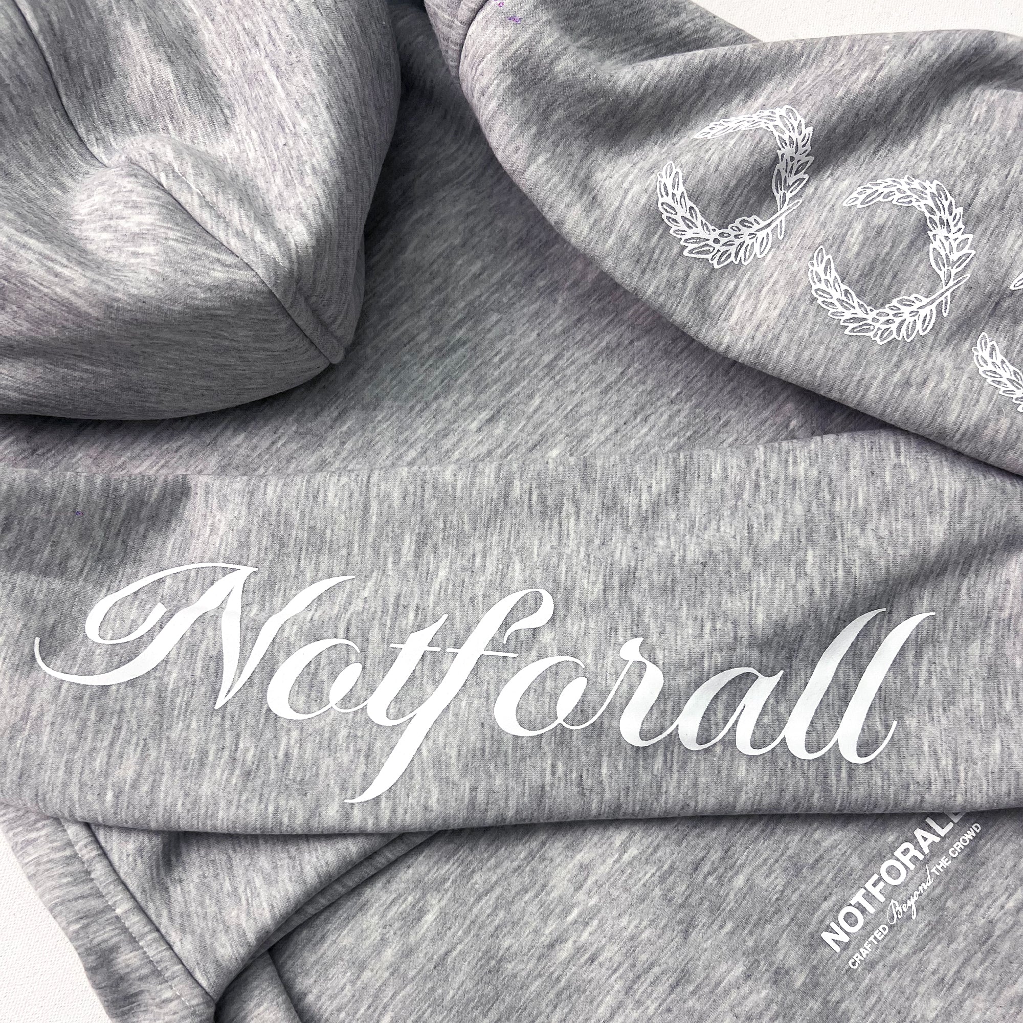 CLASSIC HOODIE IN GREY