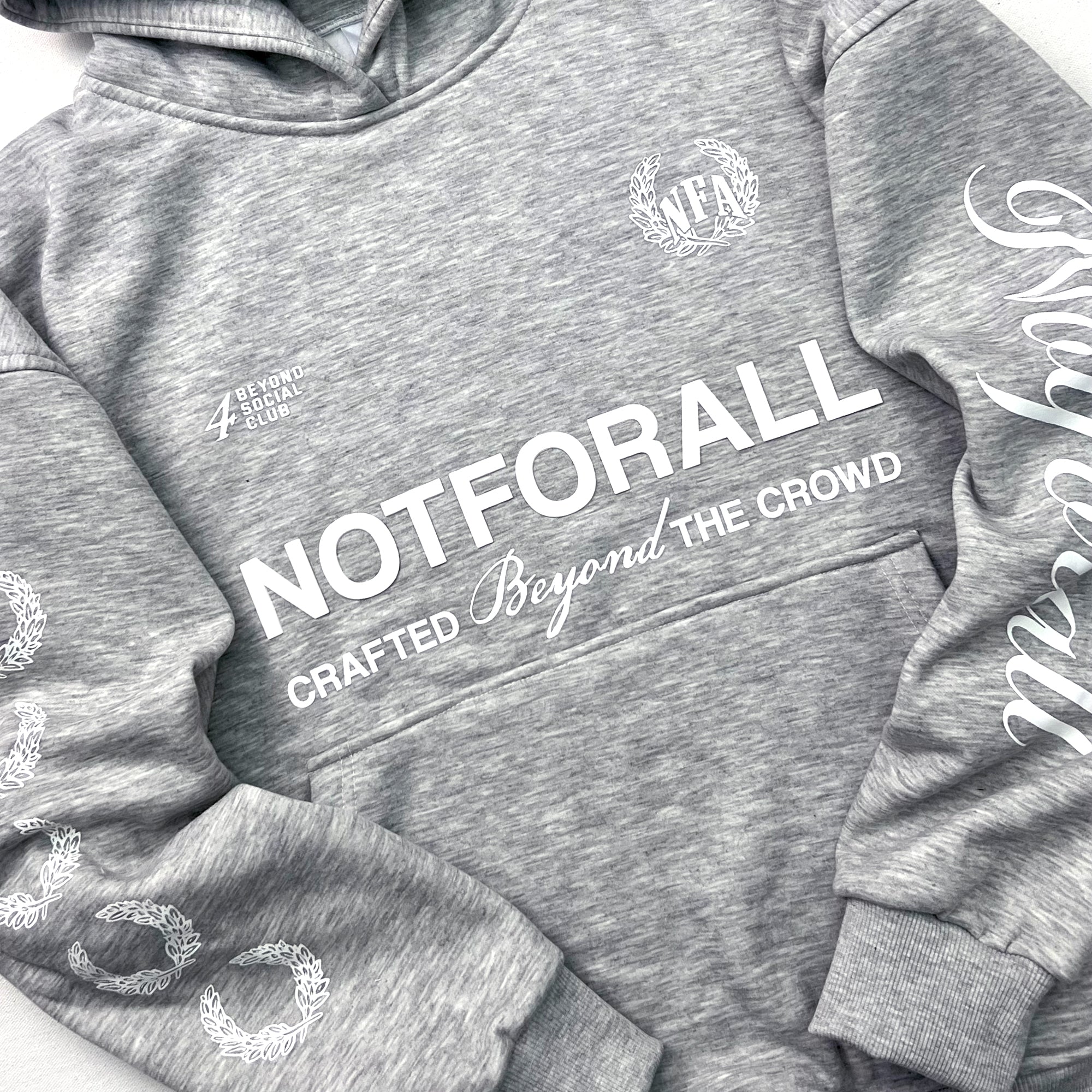 CLASSIC HOODIE IN GREY