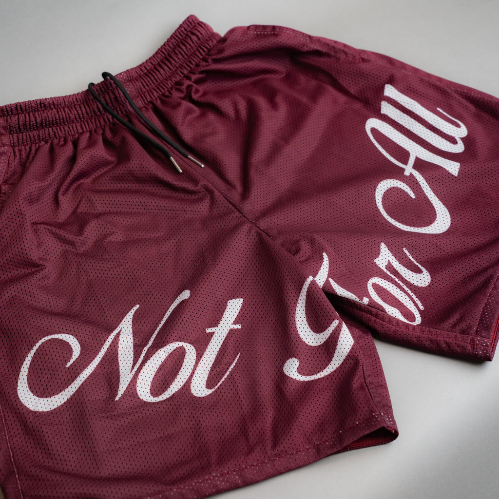 SIGNATURE MESH SHORTS IN BORDEAUX