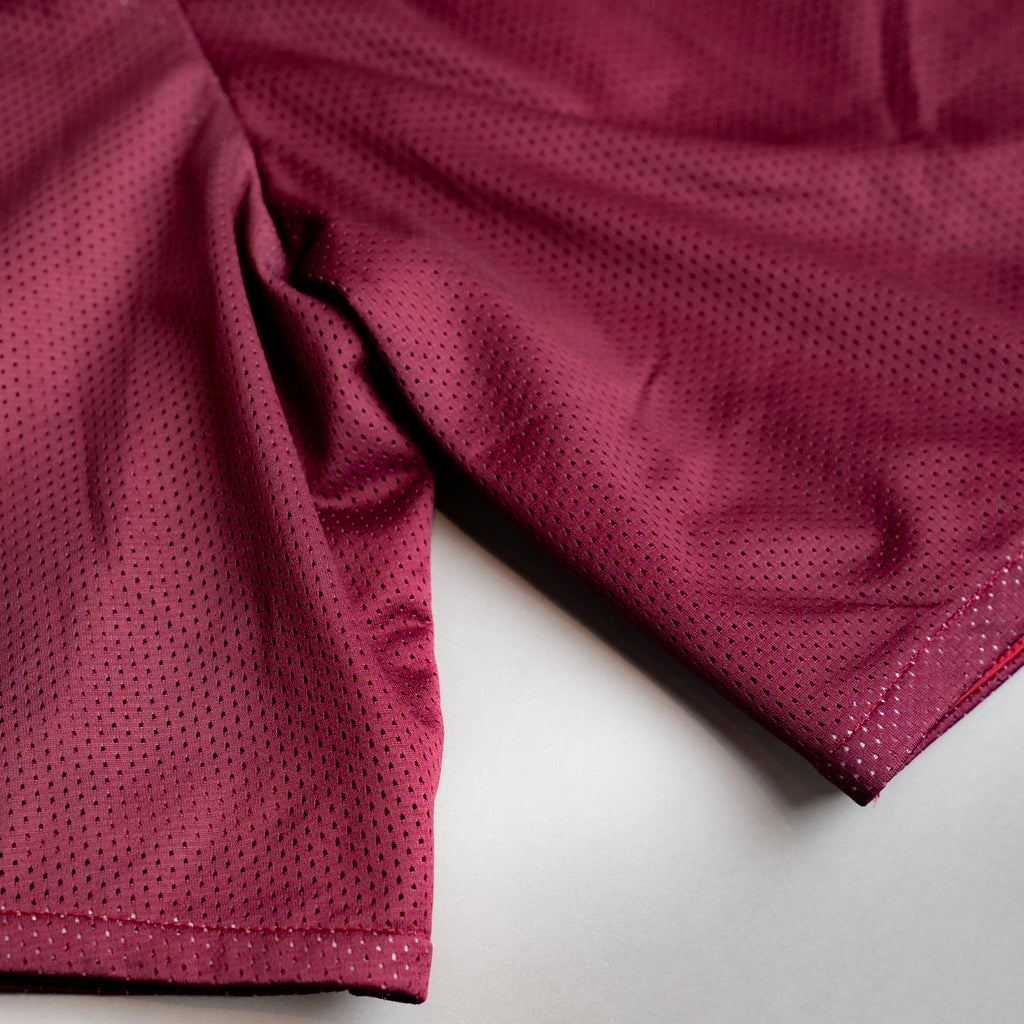 SIGNATURE MESH SHORTS IN BORDEAUX