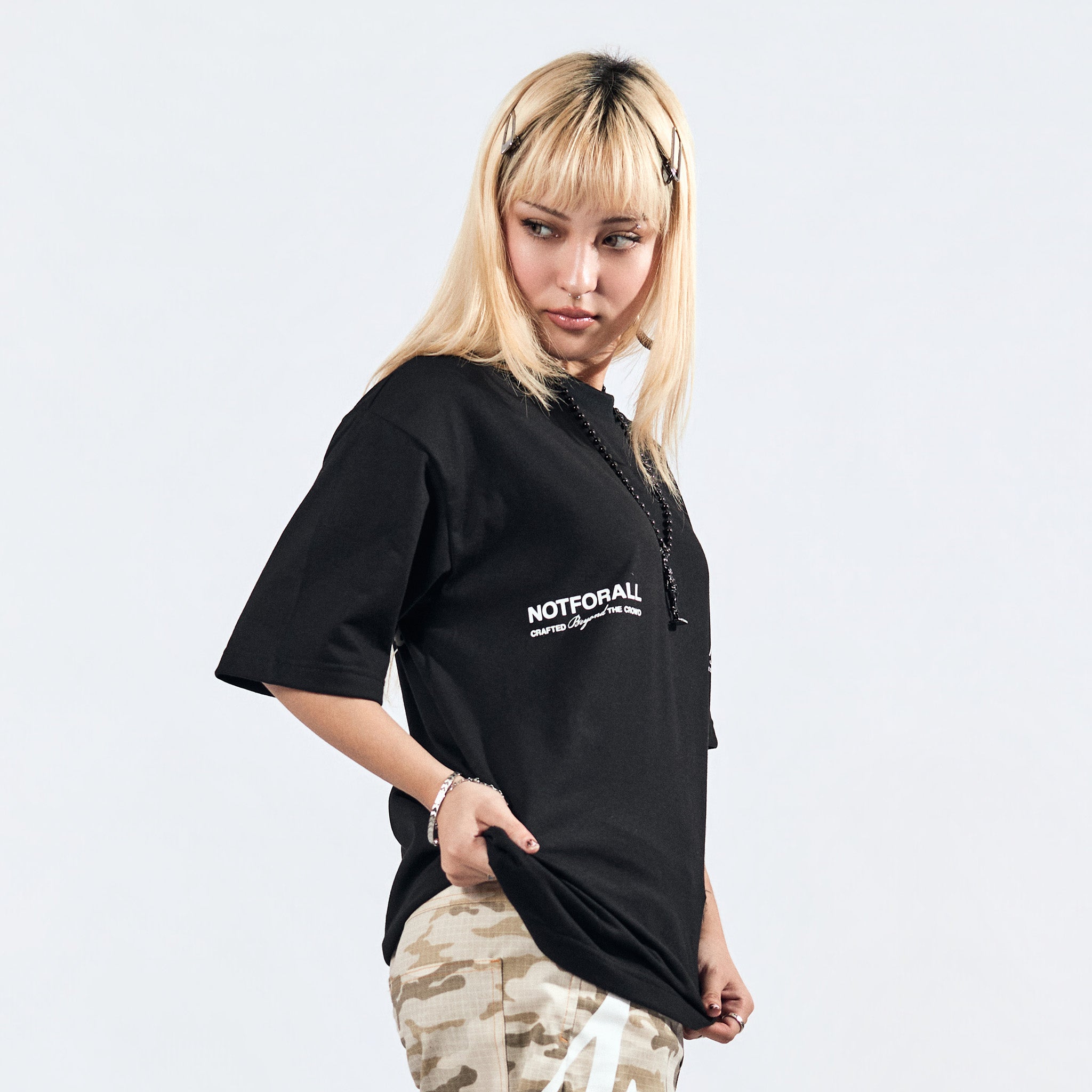BOX CROP TEE IN NOIR