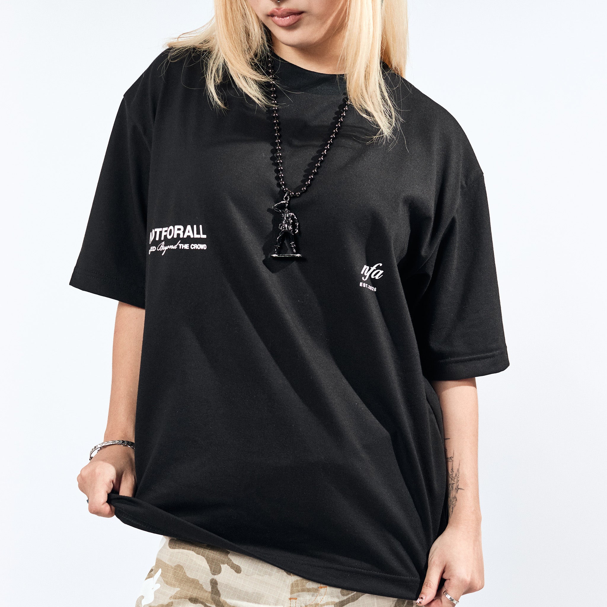 BOX CROP TEE IN NOIR