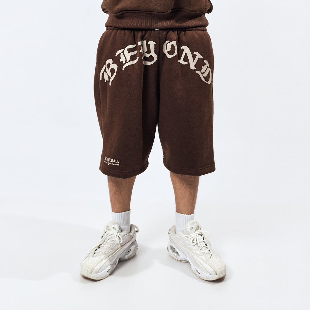 SIGNATURE SWEATSHORTS IN MOCHA