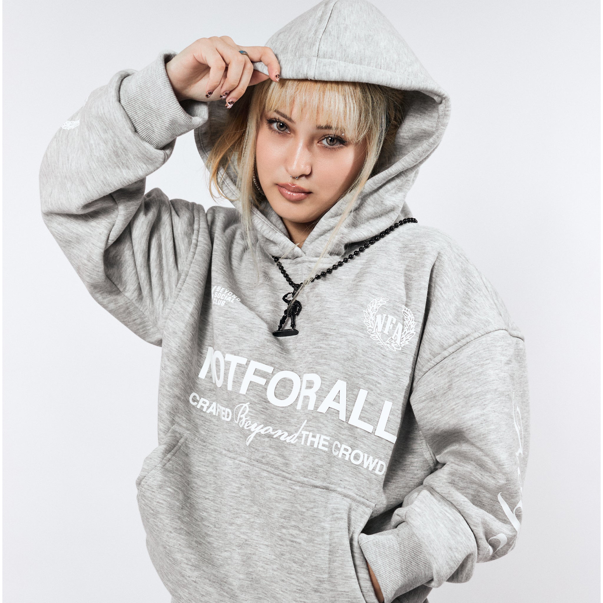 CLASSIC HOODIE IN GREY