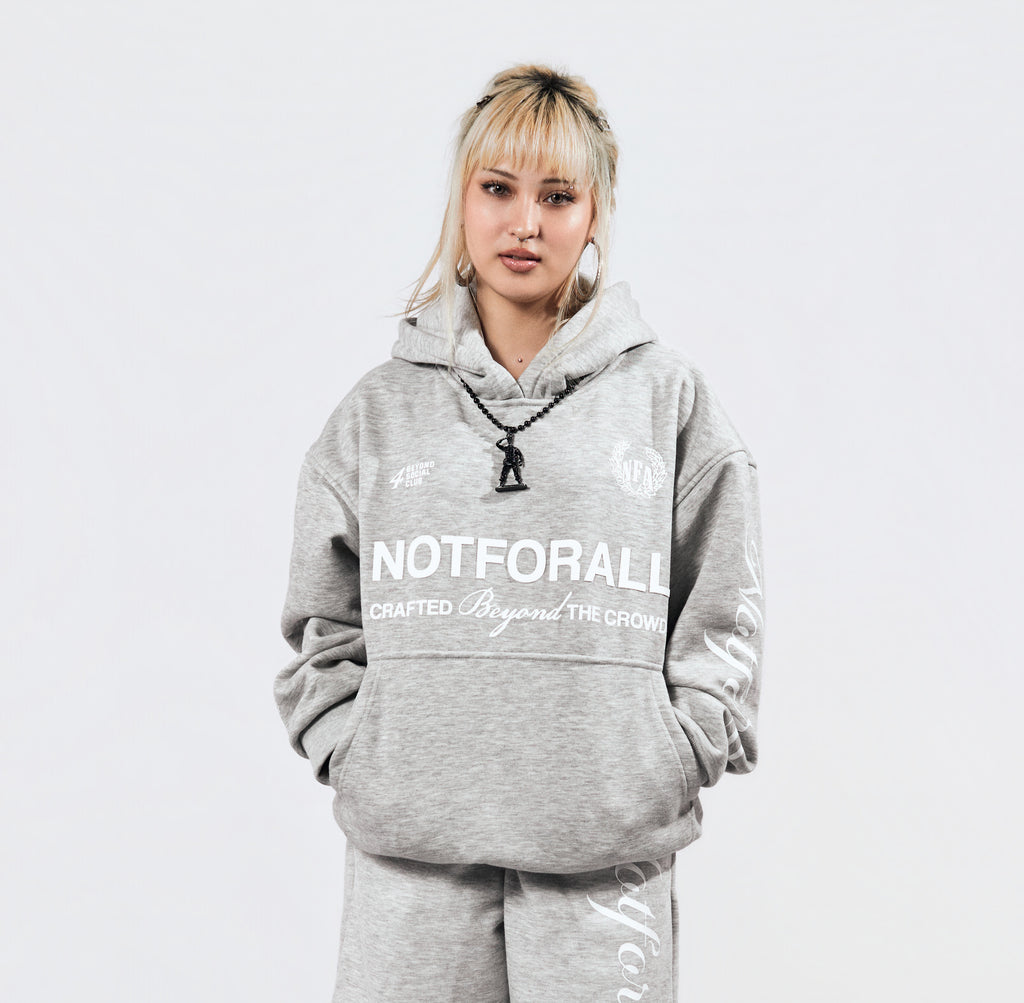 CLASSIC HOODIE IN GREY
