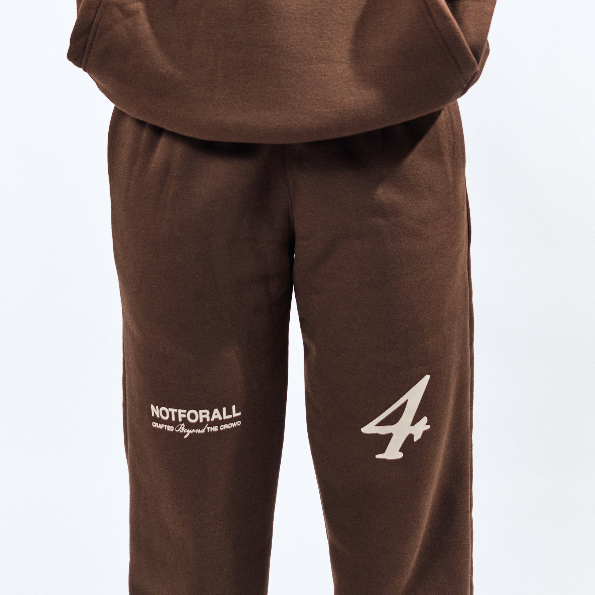 SIGNATURE SWEATPANTS IN MOCHA